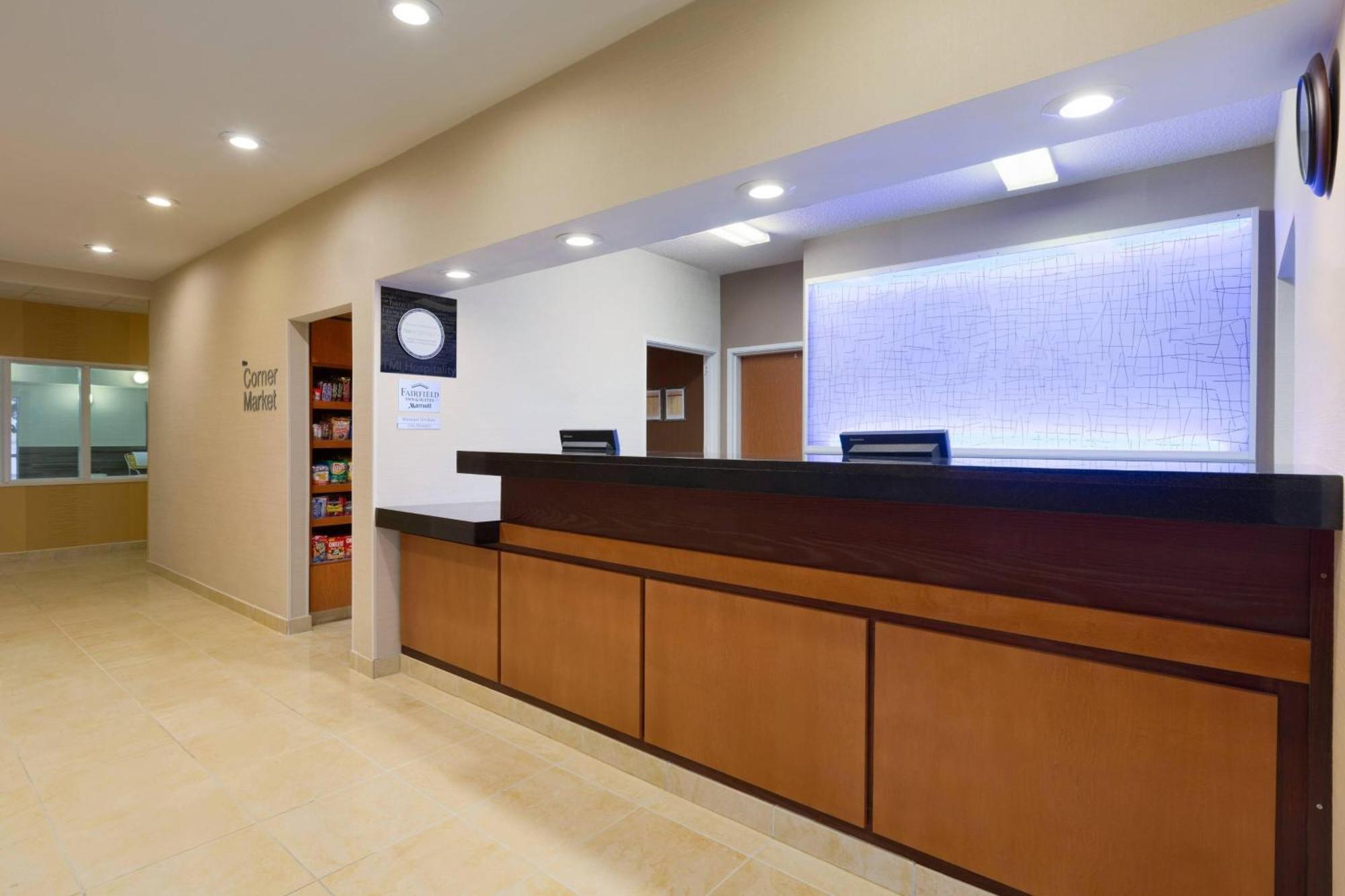 Fairfield Inn & Suites Bismarck North Exterior photo