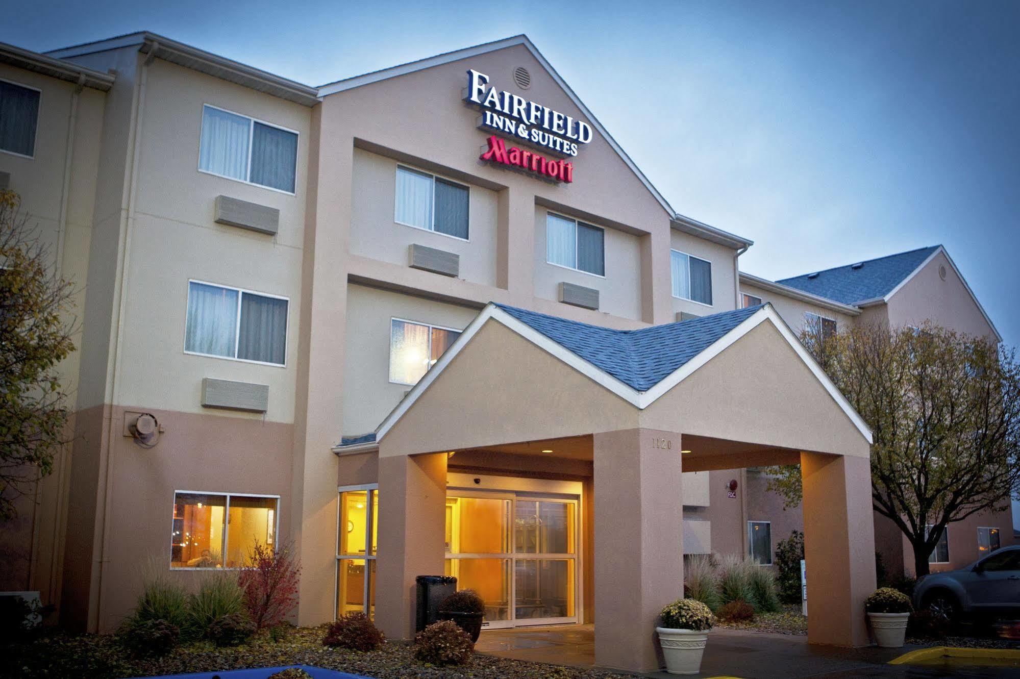 Fairfield Inn & Suites Bismarck North Exterior photo